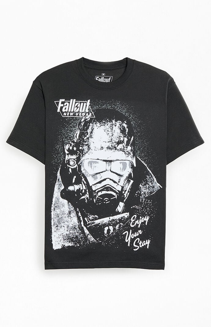 Men's Fallout Mask & Map T-Shirt in Washed Black - Size Medium