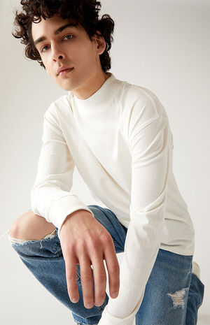 Bryan Mock Neck Long Sleeve T-Shirt Bryan Mock Neck Long Sleeve T-Shirt image number null