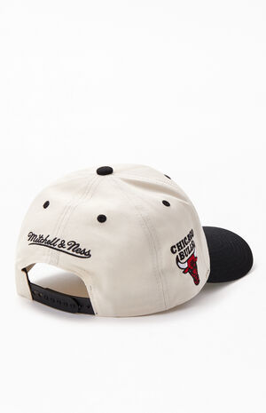 Chicago Bulls Mitchell & Ness Toss Up Snapback Vintage Hat