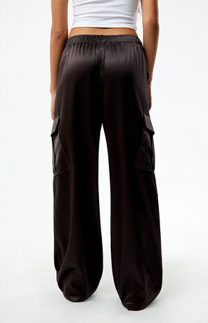 Low Rise Cargo Parachute Pants image number 4