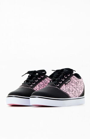 Women's Hello Kitty Pro 20 Sneakers image number 2