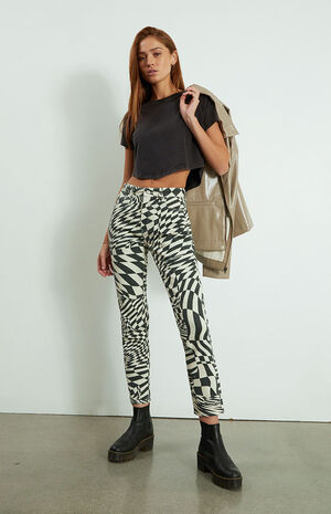Black & White Printed&nbsp;Mom Jeans image number 1