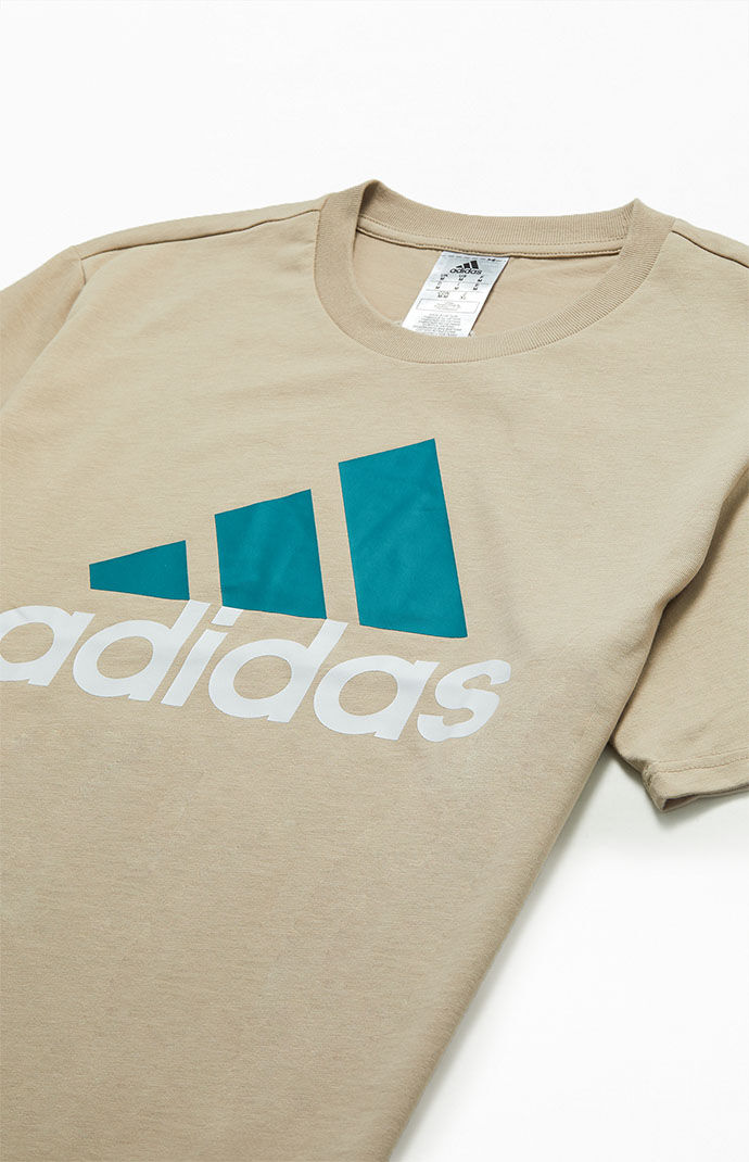 Adidas tan t store shirt