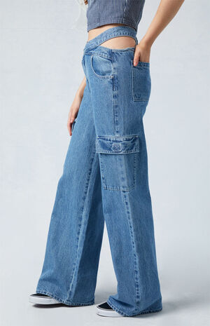 Eco Medium Indigo Asymmetrical Mid-rise Baggy Cargo Jeans image number 3