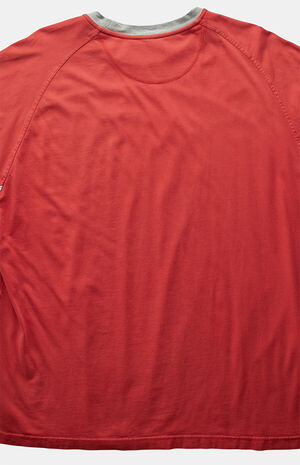 Red 2000s Nike Graphic T-Shirt image number 3