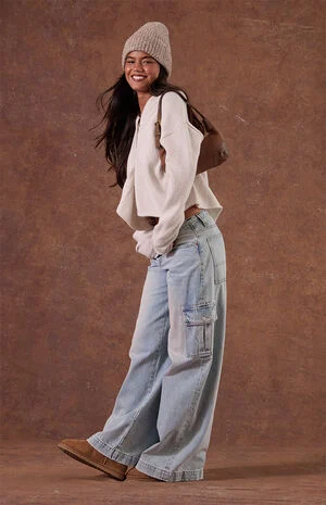 Sloane Low Rise Ultra Baggy Jeans Cargo Light Blue image number 1