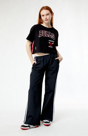 Chicago Bulls Retro Classic Cropped T-Shirt image number 4