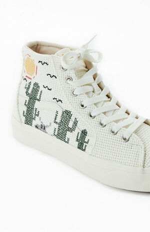 Eco Sk8-Hi Tapered VR3 Desert Embroidery Shoes image number 6