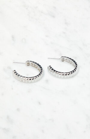 Ribbed Hoop Earrings image number 2