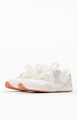 Women's Cream Classic AZ Sneakers image number 3