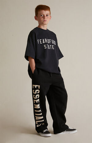 Kids Black Heavy T-Shirt image number 6