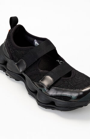 Women's SpeedARC Trek Mary Jane Sneakers image number 6