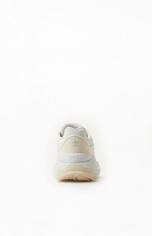Women's Cream Oznova Sneakers image number 3