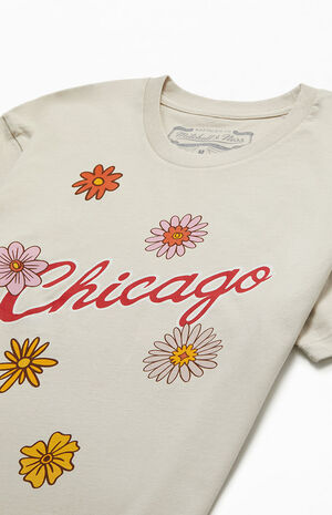 Chicago Bulls Floral T-Shirt image number 2