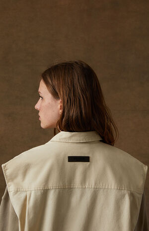 Women's Egg Shell Sleeveless Oxford Button Down Shirt image number 5