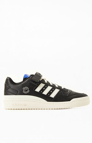 Recycled Forum Low x Andre Saraiva Shoes image number 2