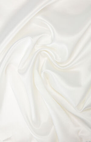 Signature Singles Satin Pillowcase image number 3