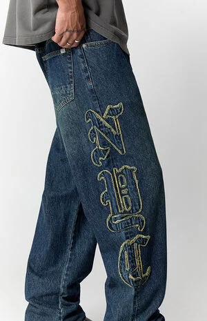 Dylan Baggy Jeans Frayed NYC Applique Dark Blue image number 4
