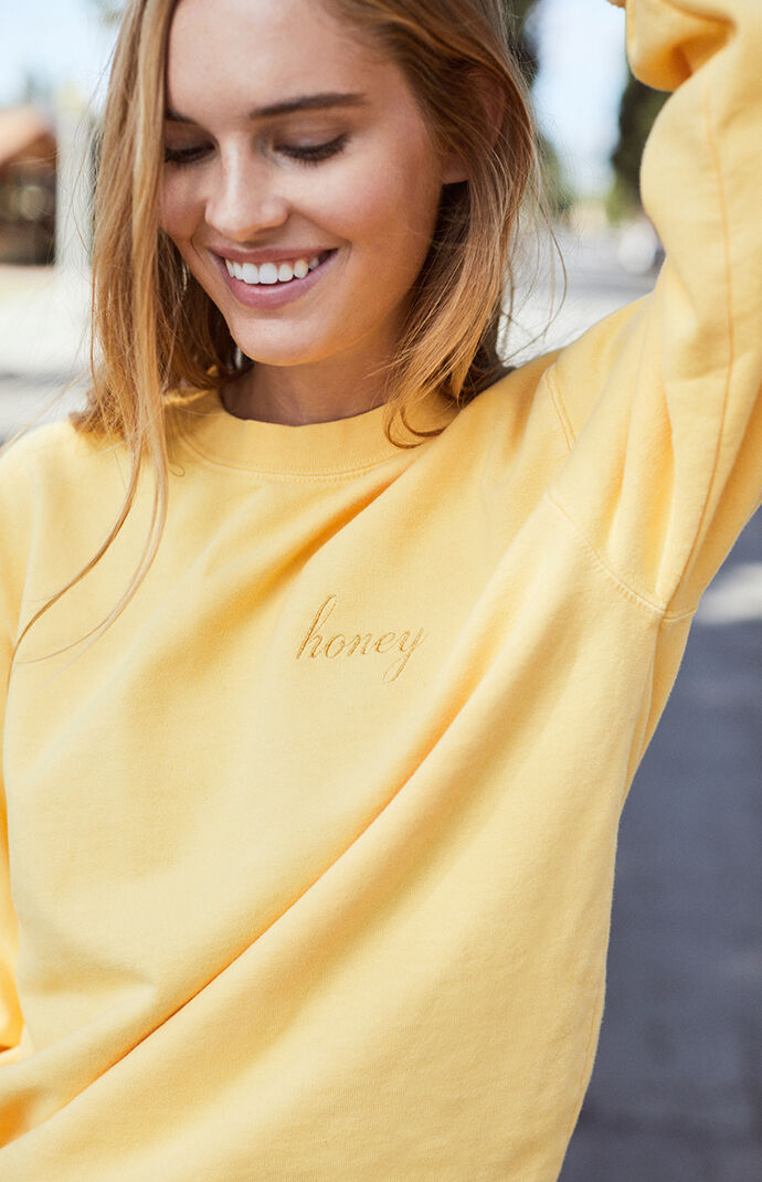 Yellow Sweatshirt That Says Honey 2024 www.favors