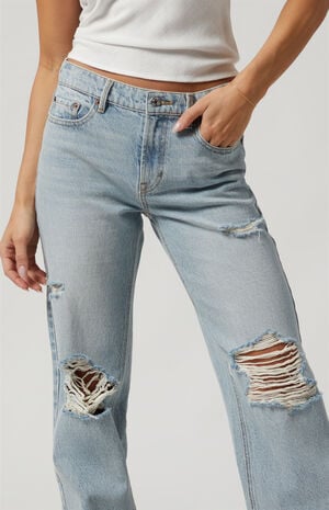 Jordyn Low Rise Straight Leg Jeans Ripped Knee Light Indigo image number 5