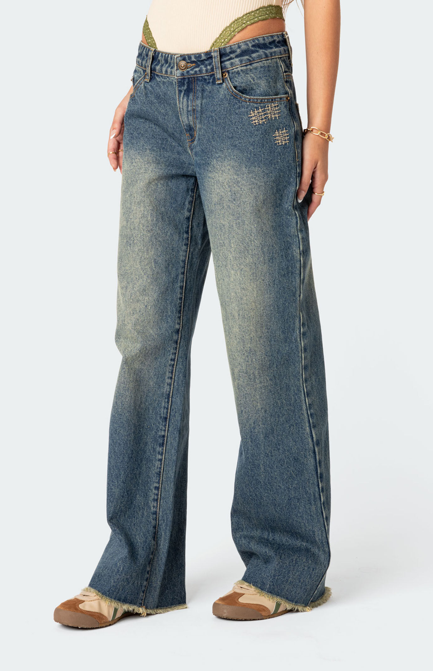 Edikted Doll House Low Rise Washed Jeans