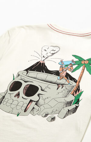 Luke P Skull Bowl T-Shirt Luke P Skull Bowl T-Shirt image number null