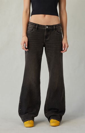 Zoe Low Rise Girlfriend Jeans Star Stud Black image number 3