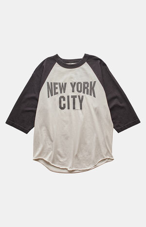 2000s New York City Graphic T-Shirt image number 1