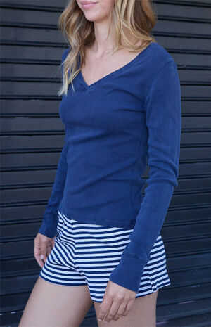 Navy V-Neck Long Sleeve Top image number 2