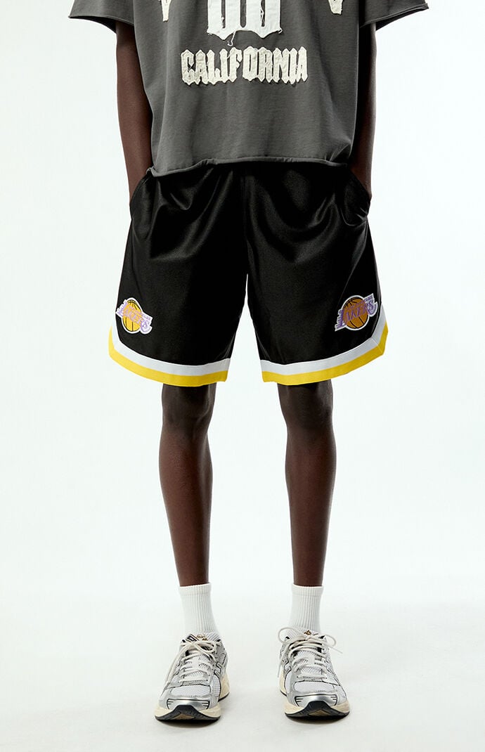 New Era Lakers Sport Class Basketball Shorts
