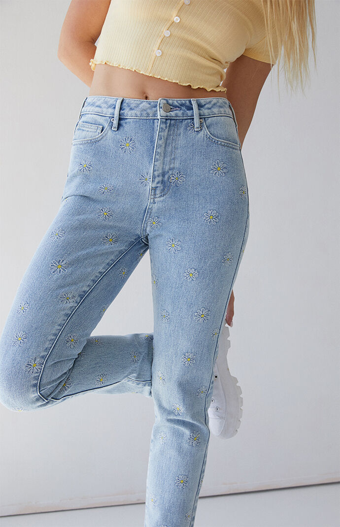 Daisy Embroidered Mom Jeans