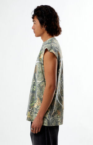 Cyber Wings Camo Cutoff T-Shirt image number 3