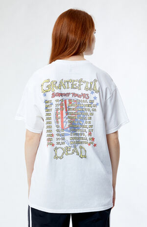 Grateful Dead Skull Flag T-Shirt image number 3