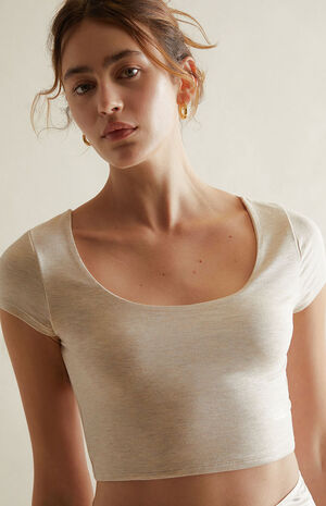 Sculpting Hazel Fitted Scoop T-Shirt image number 4