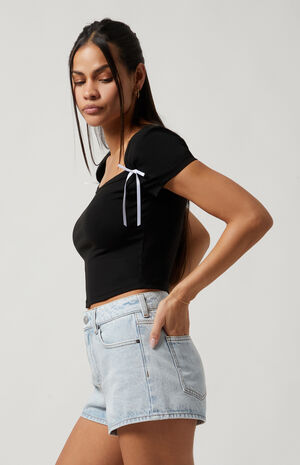 Light Indigo Denim Mom Shorts image number 3