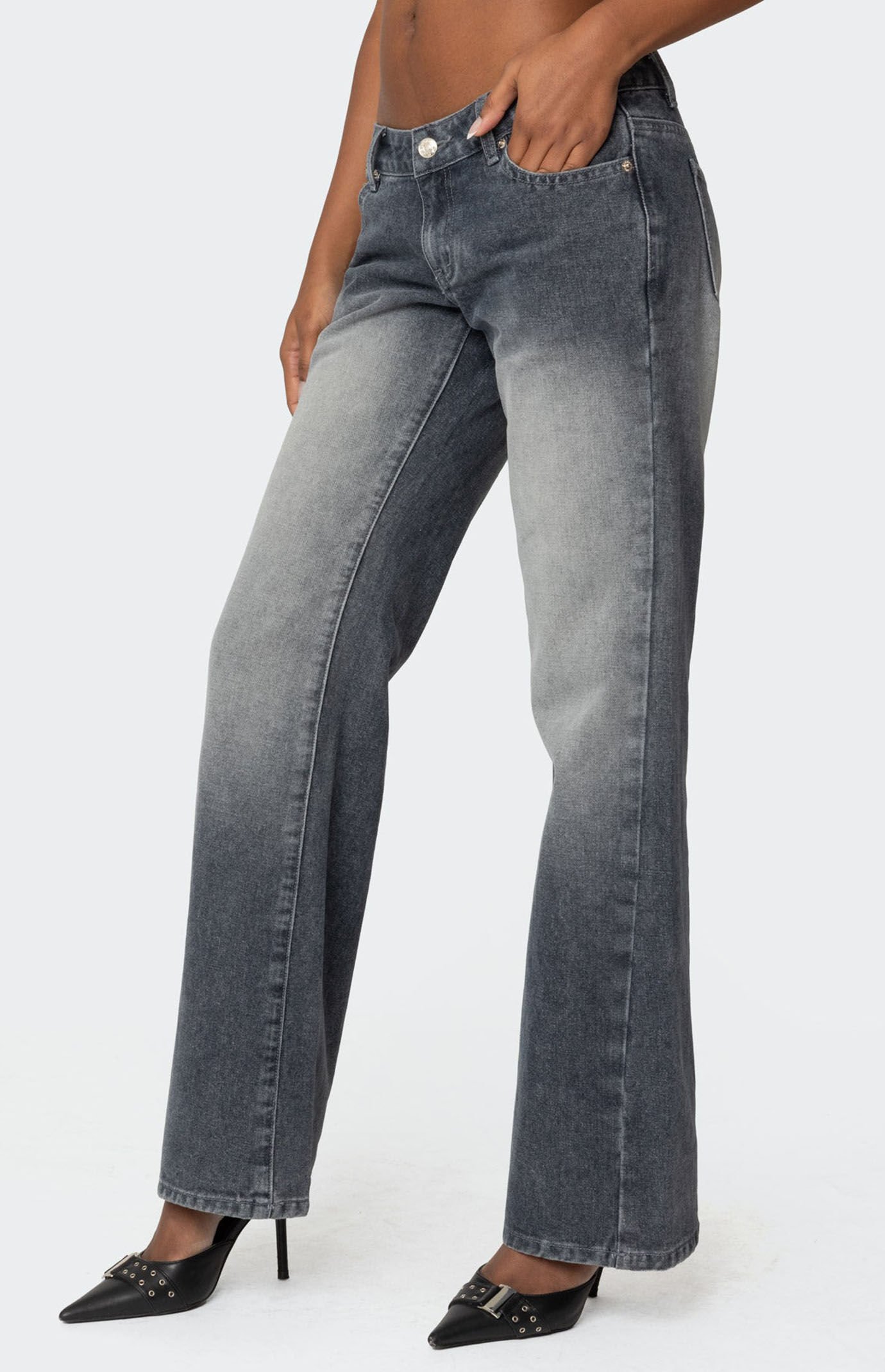 Edikted Alysse Low Rise Washed Jeans | PacSun