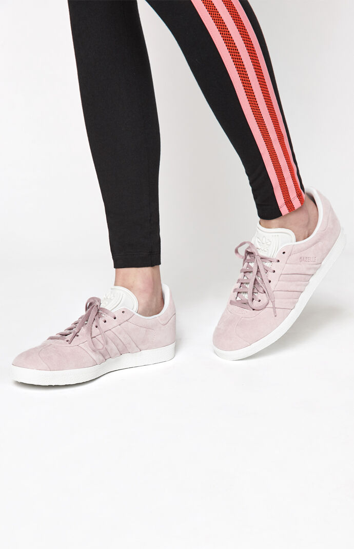 gazelle stitch and turn red