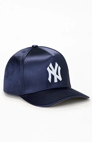 Yankees City Lights Satin Snapback Hat image number 1
