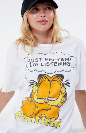 Garfield Listening T-Shirt image number 2