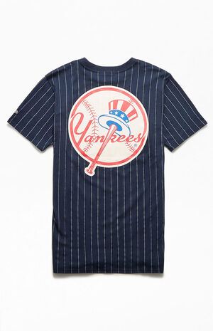 Vintage New York Yankees White/ Red/ Navy T Shirt (Size XL,Fits