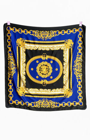 Gil De Losne Scarf image number 1