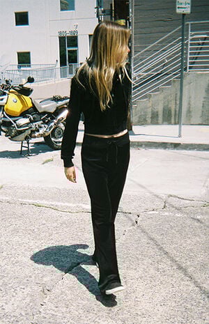 Black Hillary Yoga Pants image number 1