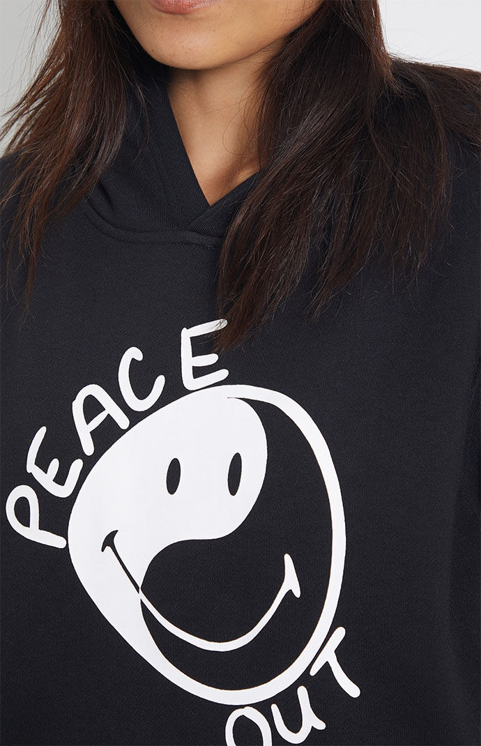 Pacsun smiley deals face hoodie