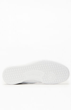 Kids Club C White Shoes image number 4