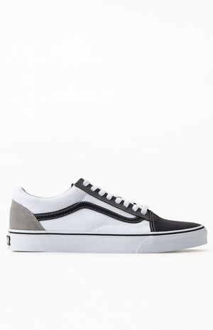 White & Black UA Old Skool Shoes White & Black UA Old Skool Shoes image number null