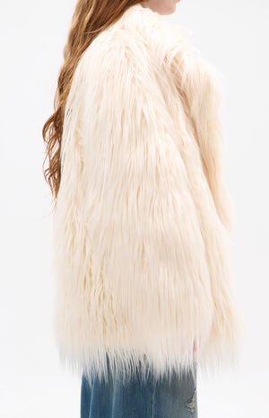 Breckenridge Cream Faux Fur Coat image number 2