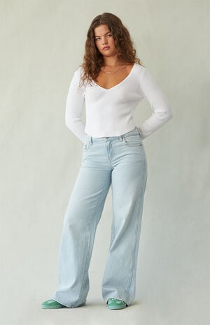 Casey Low Rise Baggy Jeans Light Indigo Wash Casey Low Rise Baggy Jeans Light Indigo Wash image number 1