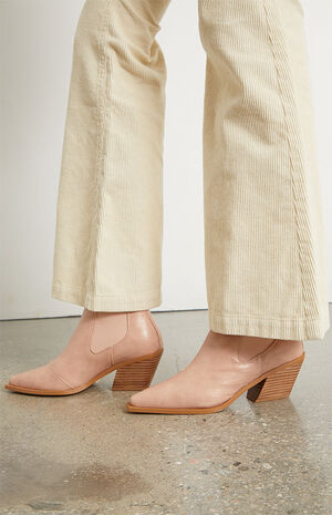 Women's Ukaya Boots image number 2