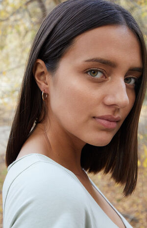 Thin Hoop Earrings image number 1