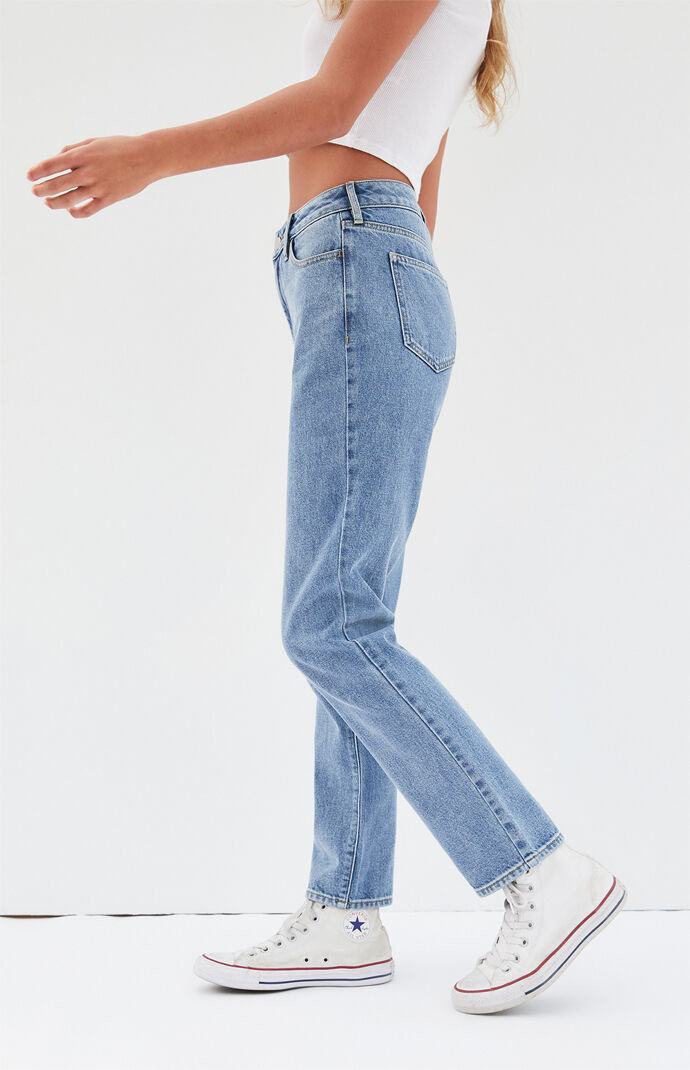 Light Mom Jeans